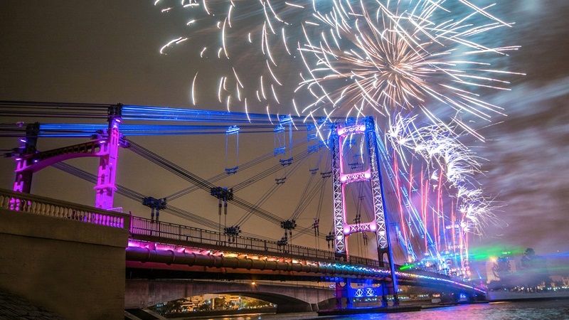 00puente_colgante_santafe_led_25052017.jpg