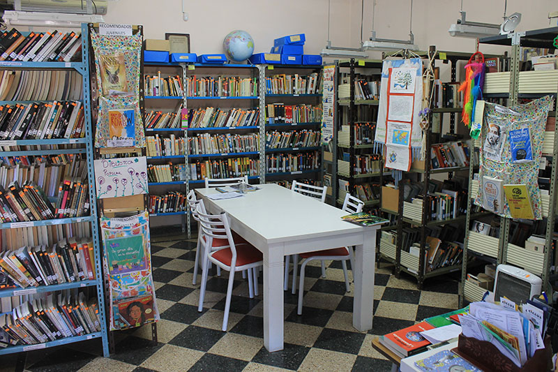 biblioteca_mz.jpg