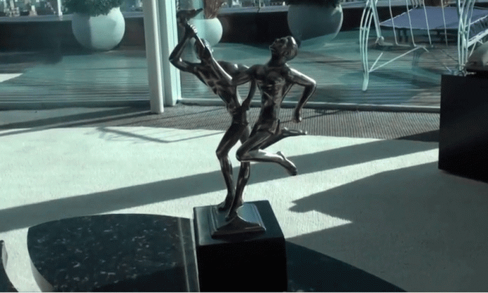 holiday_inn_696x418.gif