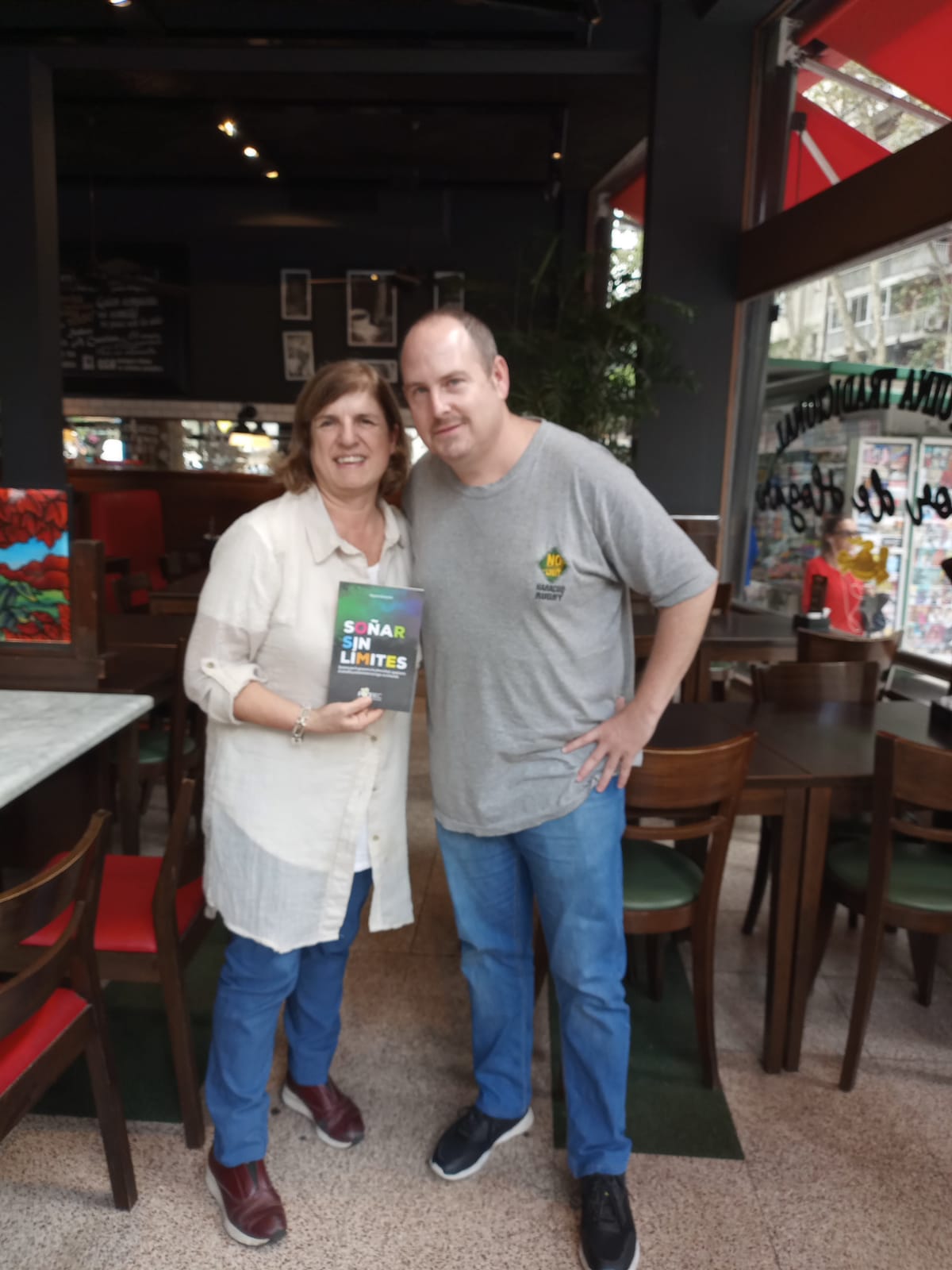 El autor del libro e Ines